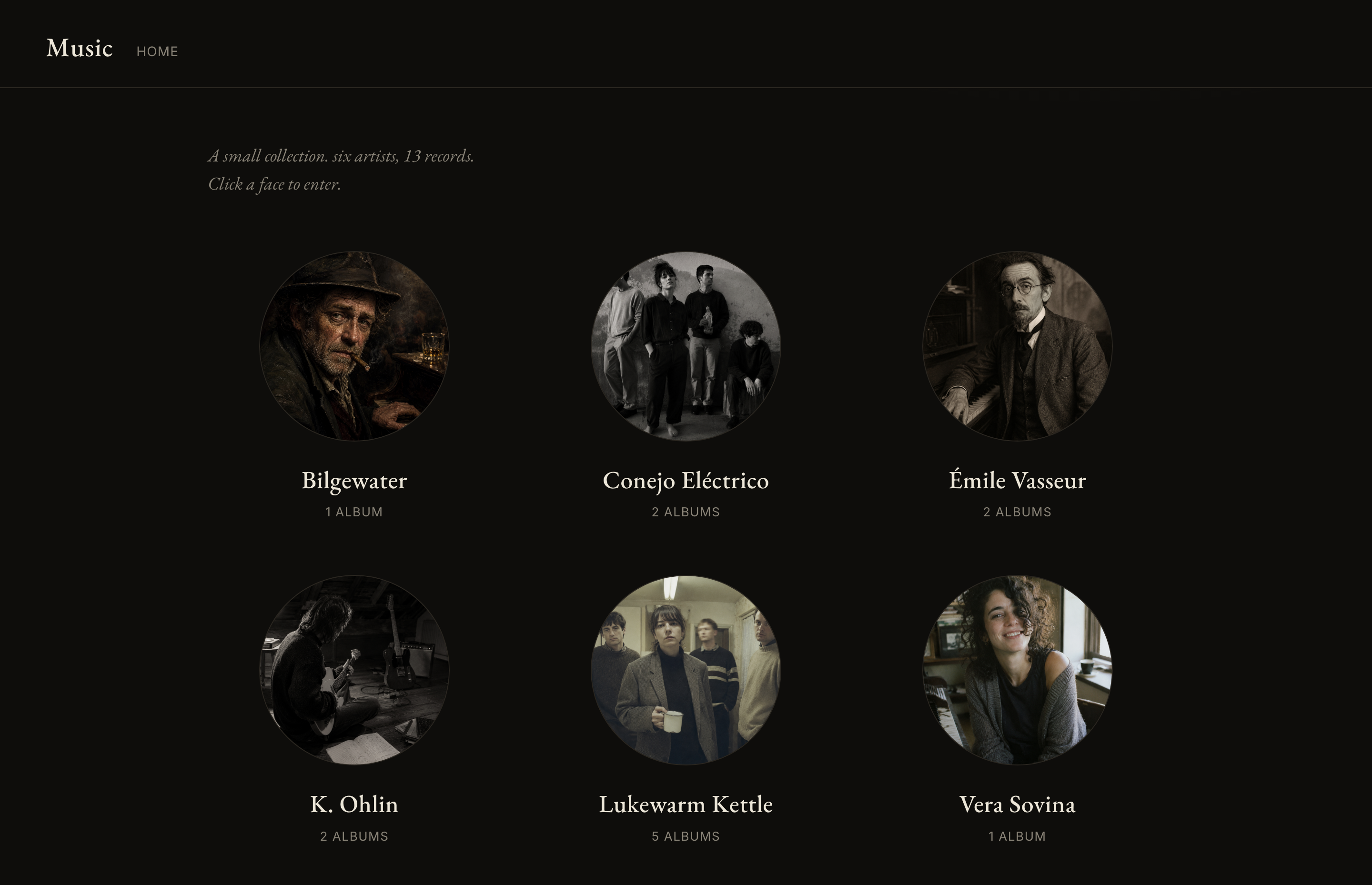 De eigen webplayer: zes fictieve artiesten met elk hun eigen artwork.